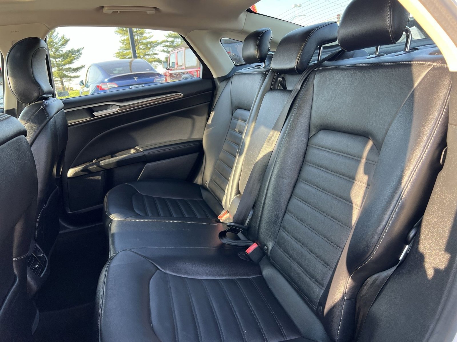 Certified 2017 Ford Fusion SE image 32