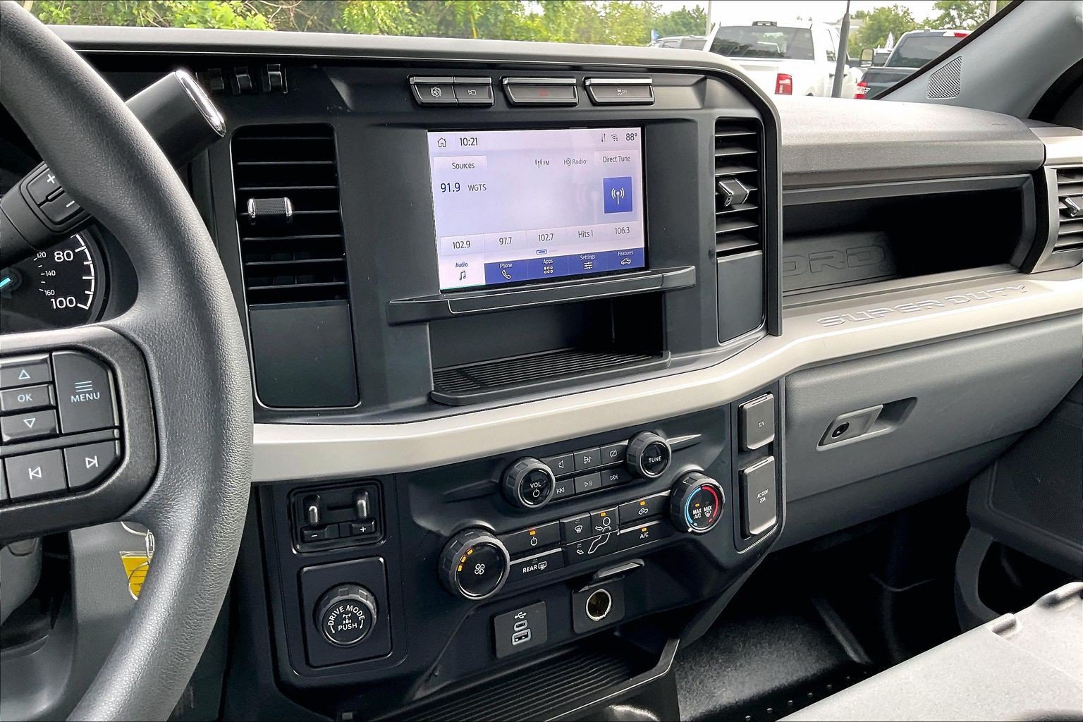 Certified 2024 Ford F350 XL w/ 360-Degree Camera Package RWD image 6