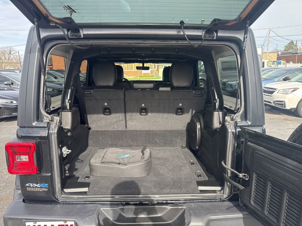 Used 2023 Jeep Wrangler Unlimited Sahara w/ Cold Weather Group image 42