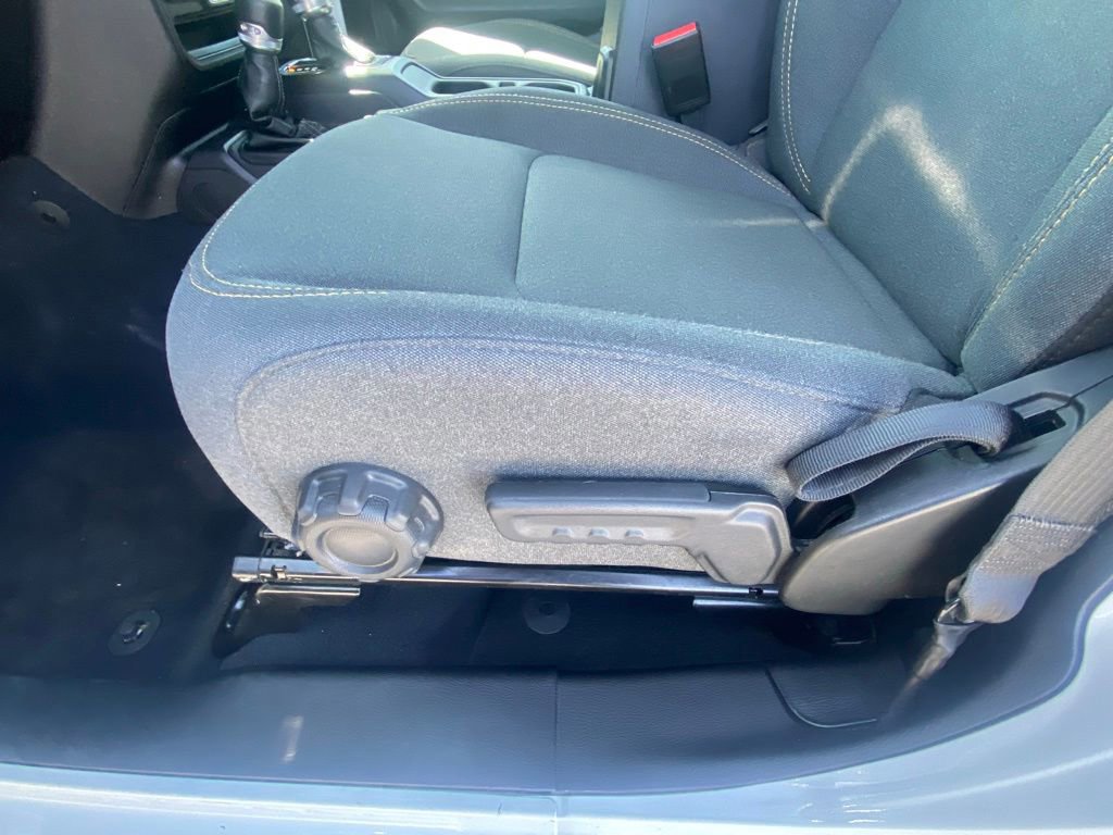 Used 2025 Jeep Gladiator Sport image 10