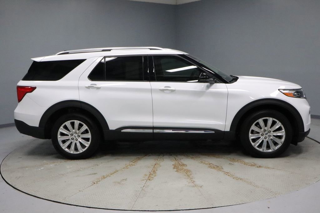 Certified 2021 Ford Explorer Limited w/ Equipment Group 301A image 6