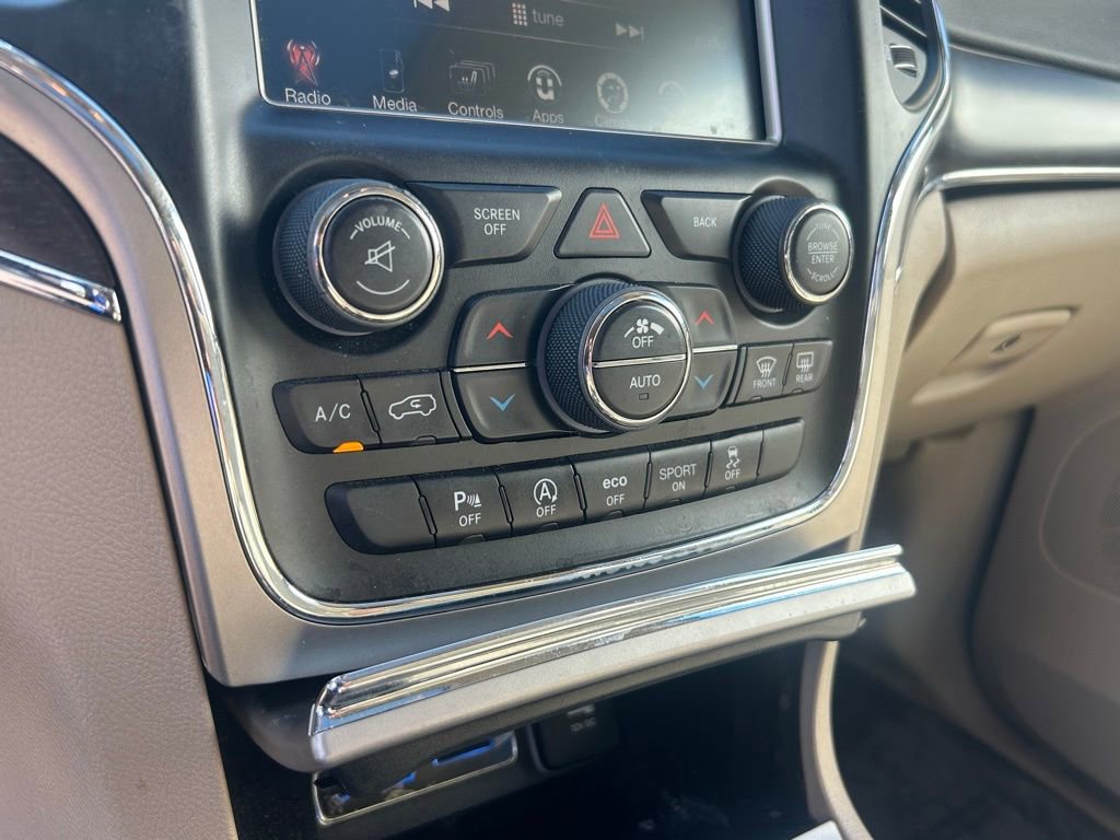 Used 2017 Jeep Grand Cherokee Limited image 36