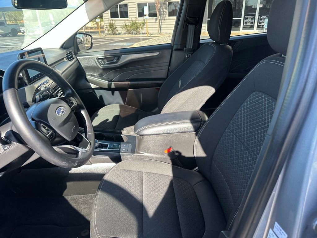 Certified 2024 Ford Escape Active FWD image 11