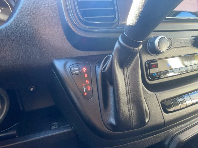 Used 2025 RAM ProMaster 2500 w/ U-Haul Equipment Group FWD image 27
