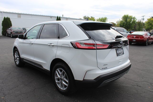 Certified 2024 Ford Edge SEL w/ Convenience Package AWD/4WD image 12