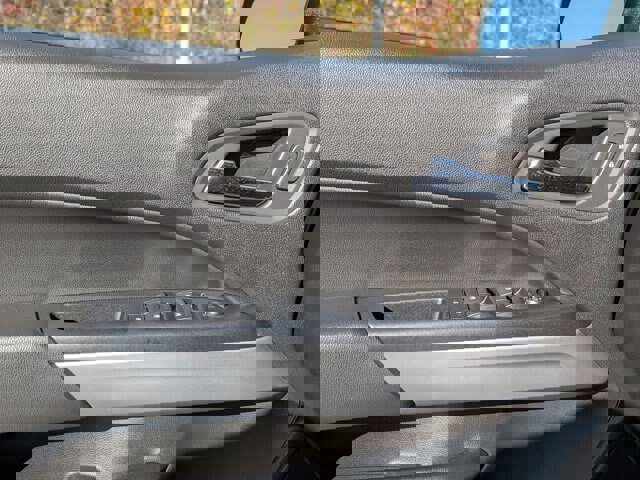 Used 2019 Chevrolet Colorado LT w/ LT Convenience Package image 14