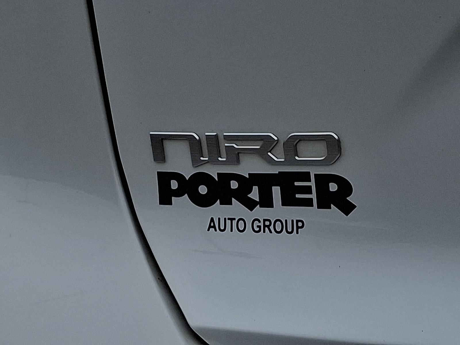 Used 2023 Kia Niro EX Touring image 31