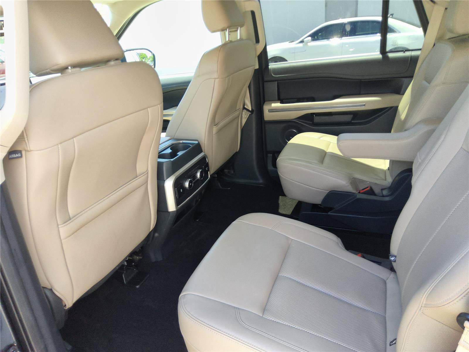 Certified 2023 Ford Expedition XLT RWD image 17