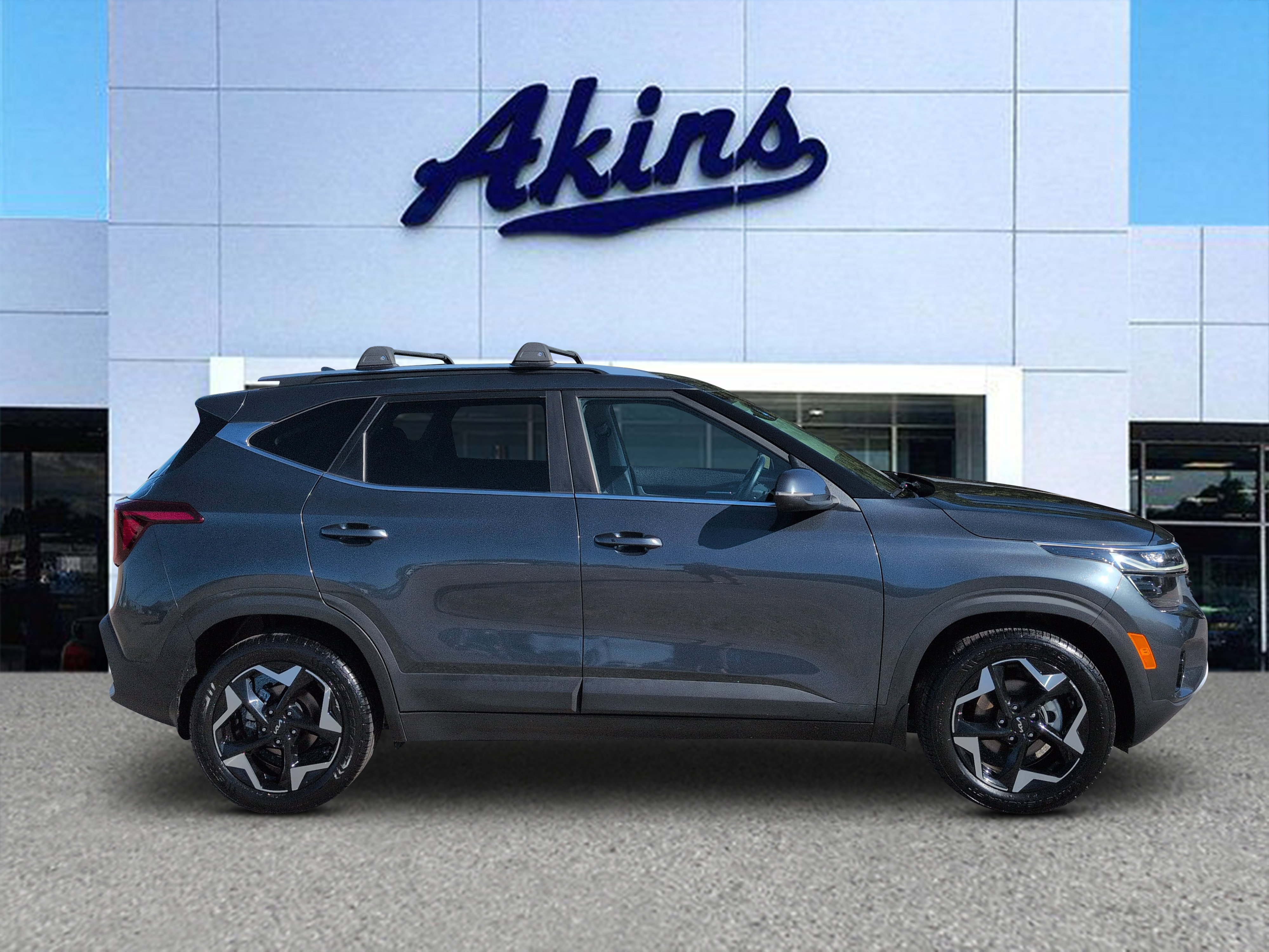 Used 2024 Kia Seltos EX