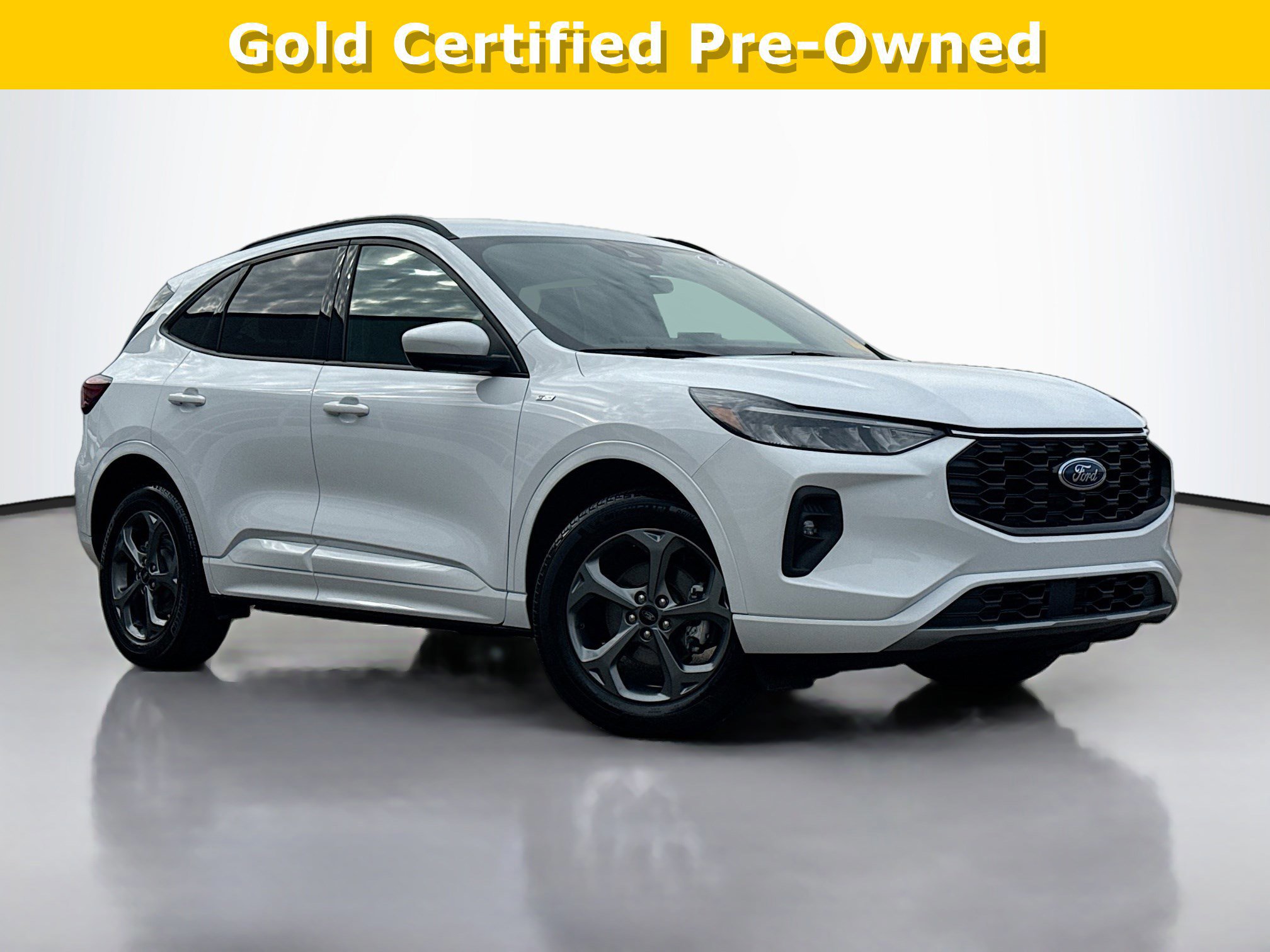 Certified 2023 Ford Escape ST-Line Select w/ Tech Pack #2 image 4