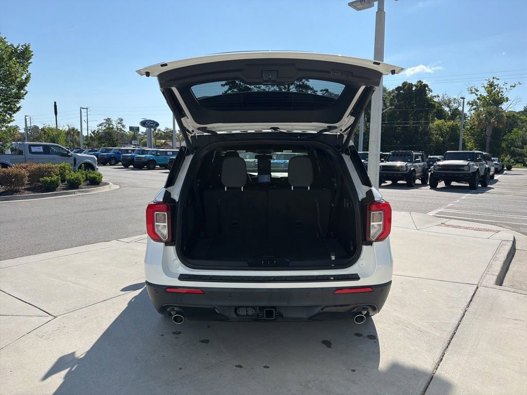 Certified 2023 Ford Explorer ST-Line w/ Class IV Trailer Tow Package RWD image 7