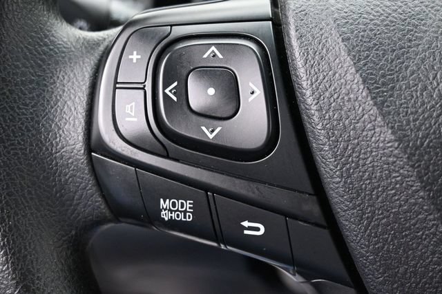 Used 2017 Toyota Camry LE FWD image 18