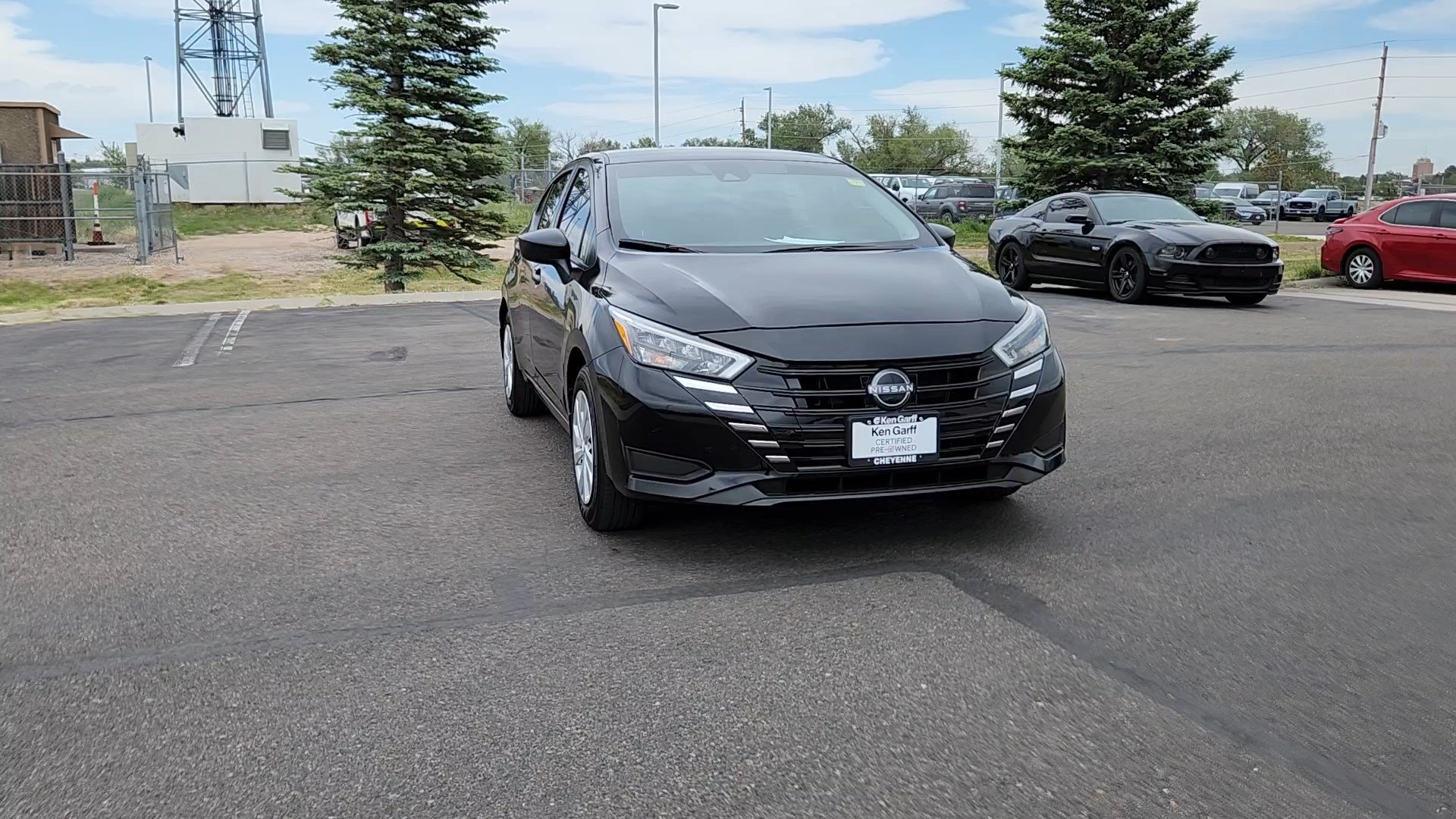 Used 2025 Nissan Versa S w/ Trunk Package FWD image 4