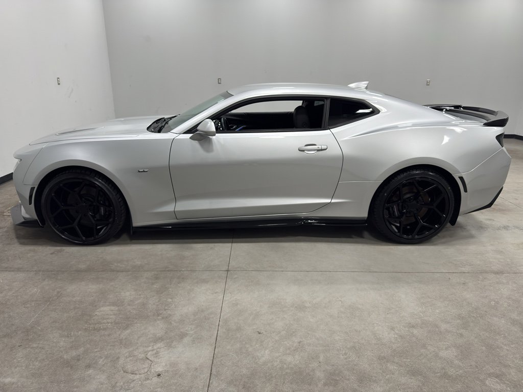 Used 2018 Chevrolet Camaro SS image 5