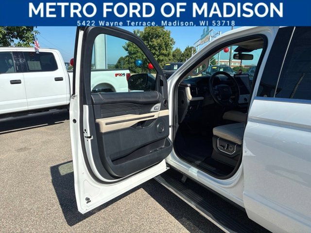 Certified 2022 Ford Expedition Platinum AWD/4WD image 10