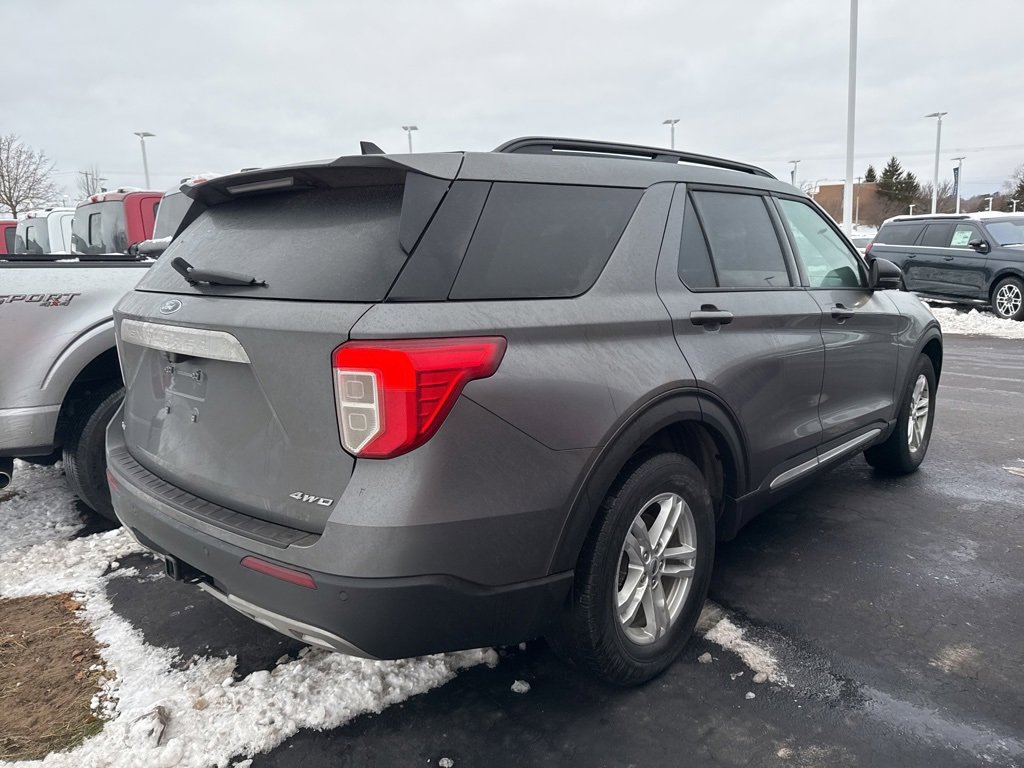 Certified 2023 Ford Explorer XLT w/ Equipment Group 202A image 5