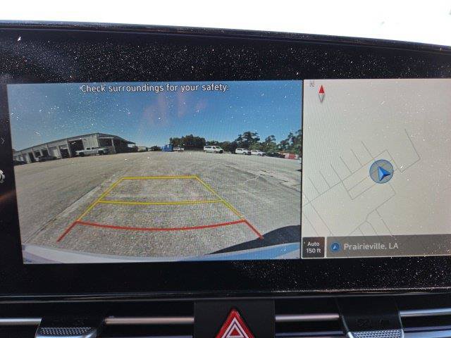 Used 2024 Hyundai Elantra Blue FWD image 39