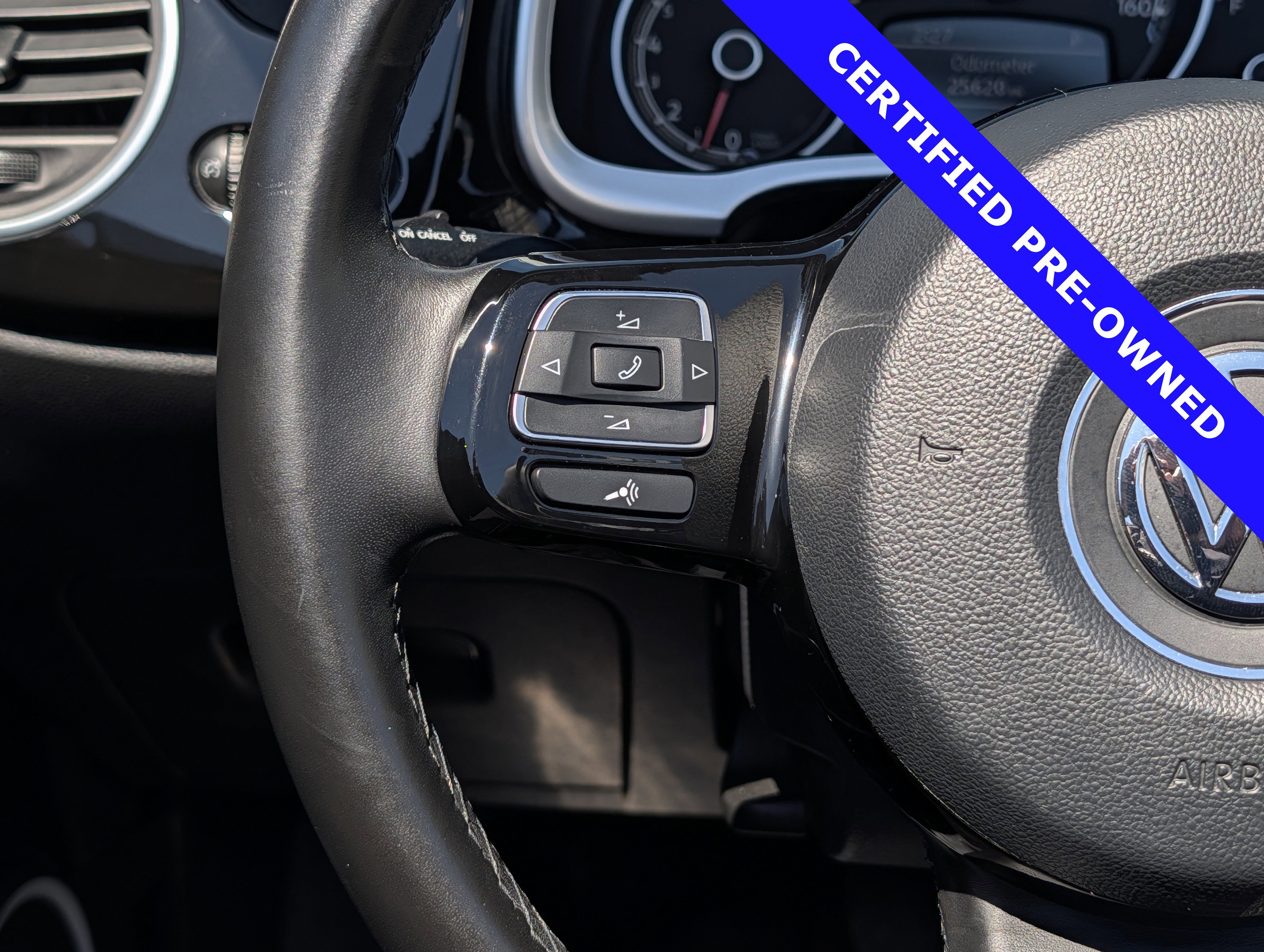 Used 2018 Volkswagen Beetle 2.0T S image 20