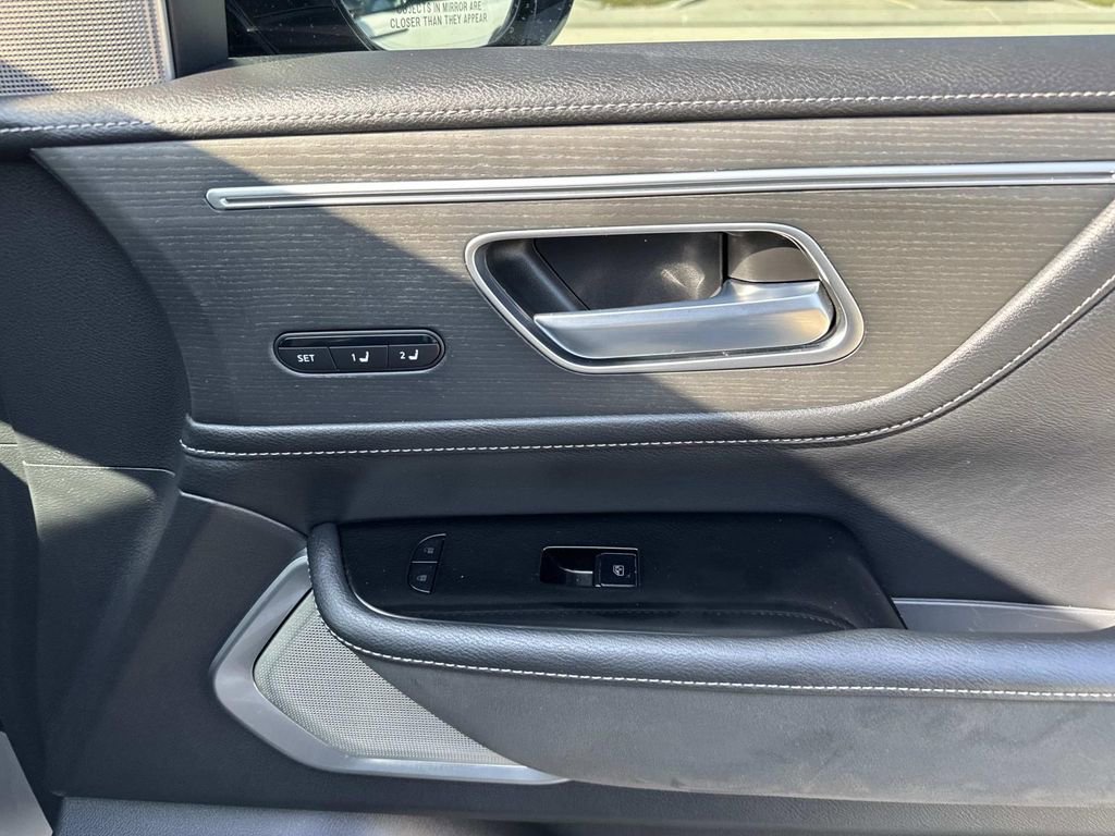 Used 2025 INFINITI QX80 Sensory w/ Exterior Package AWD/4WD image 18