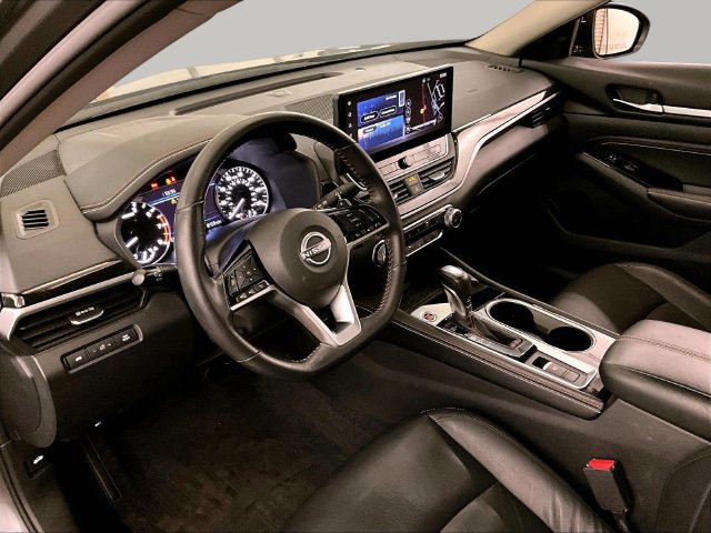 Used 2023 Nissan Altima 2.5 SR w/ SR Premium Package AWD/4WD image 12