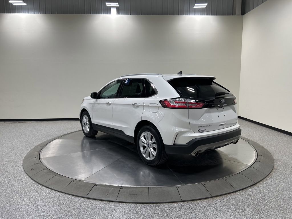 Certified 2022 Ford Edge Titanium image 3