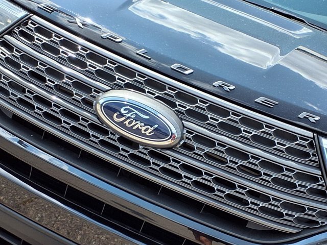 Certified 2024 Ford Explorer XLT w/ Equipment Group 202A AWD/4WD image 28