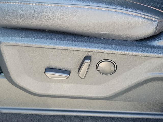 Certified 2025 Ford F250 Lariat w/ Chrome Package AWD/4WD image 23