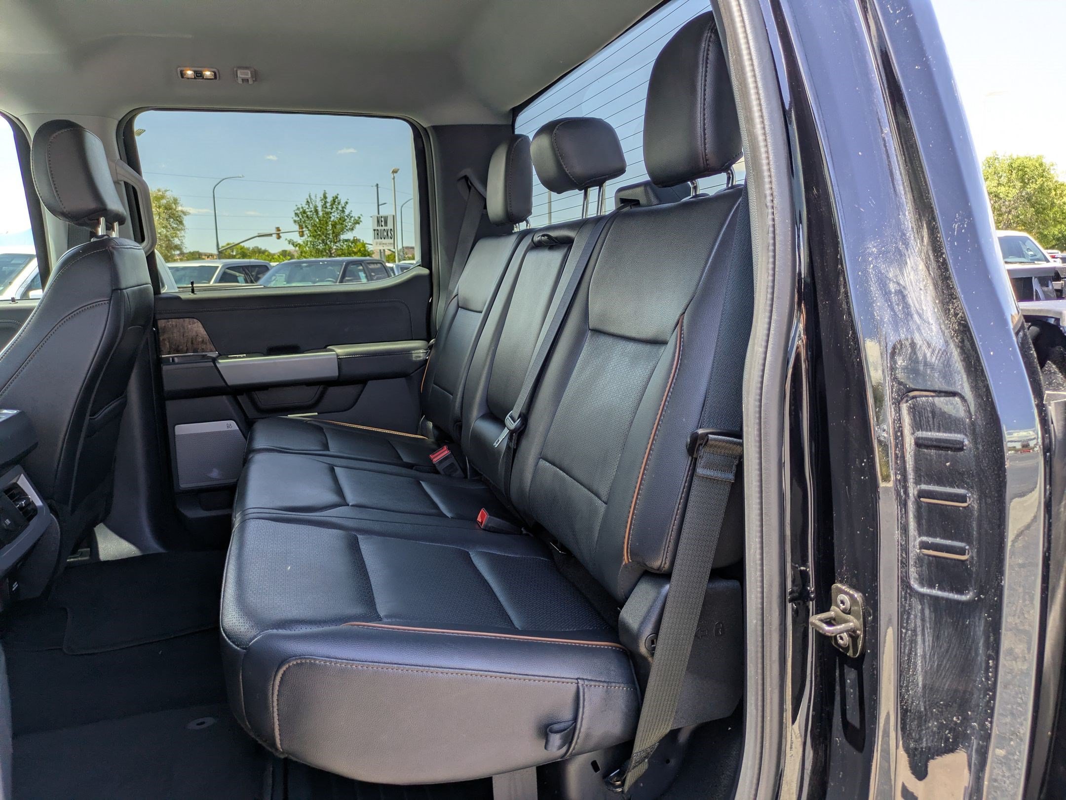 Certified 2025 Ford F250 Lariat AWD/4WD image 27