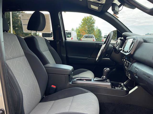 Used 2023 Toyota Tacoma TRD Off-Road AWD/4WD image 29
