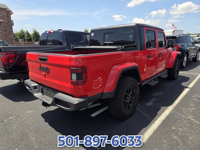 Used 2024 Jeep Gladiator Sport AWD/4WD image 5
