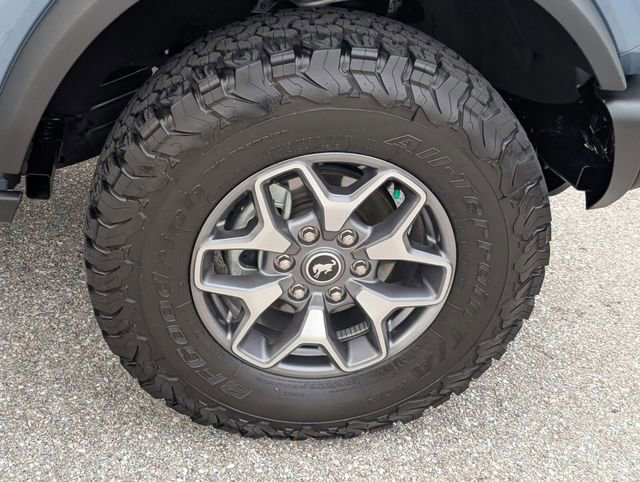 Certified 2025 Ford Bronco Badlands image 12