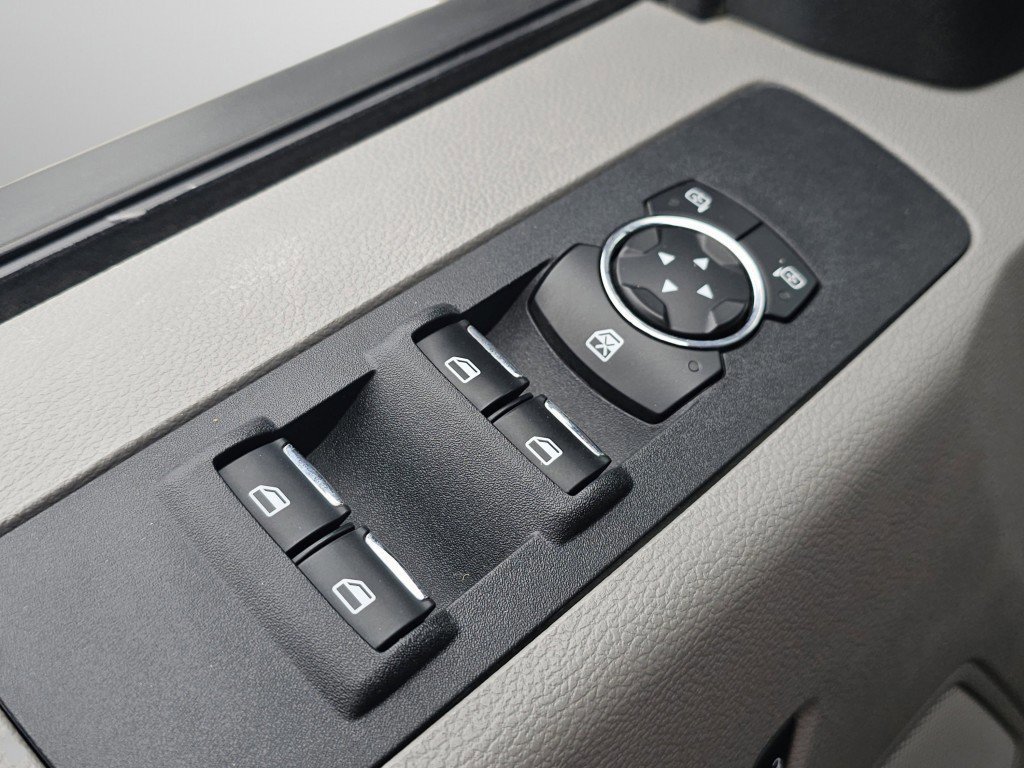 Certified 2017 Ford F250 XLT w/ XLT Value Package image 30