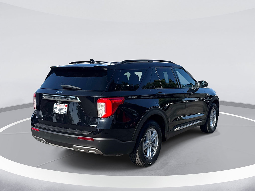 Certified 2020 Ford Explorer XLT w/ Equipment Group 202A RWD image 4