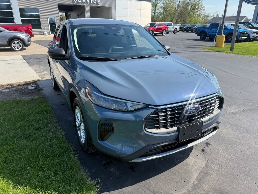 Certified 2023 Ford Escape Active image 3