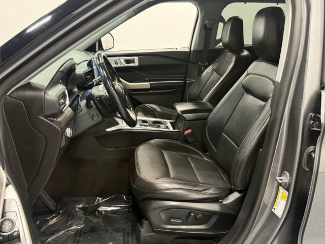 Certified 2021 Ford Explorer Limited w/ Equipment Group 301A AWD/4WD image 15
