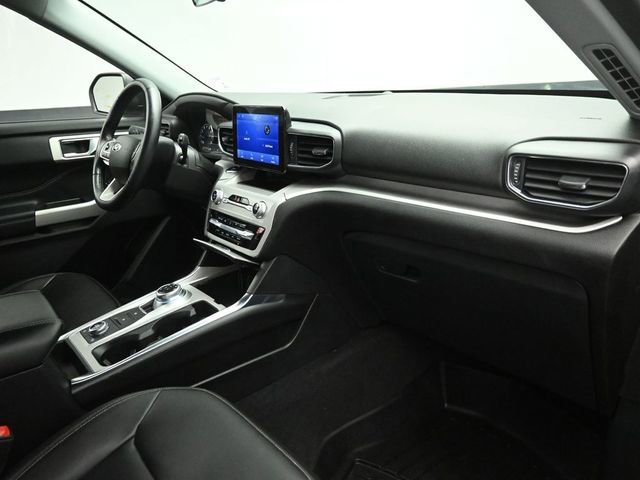 Certified 2022 Ford Explorer XLT w/ Equipment Group 202A image 44