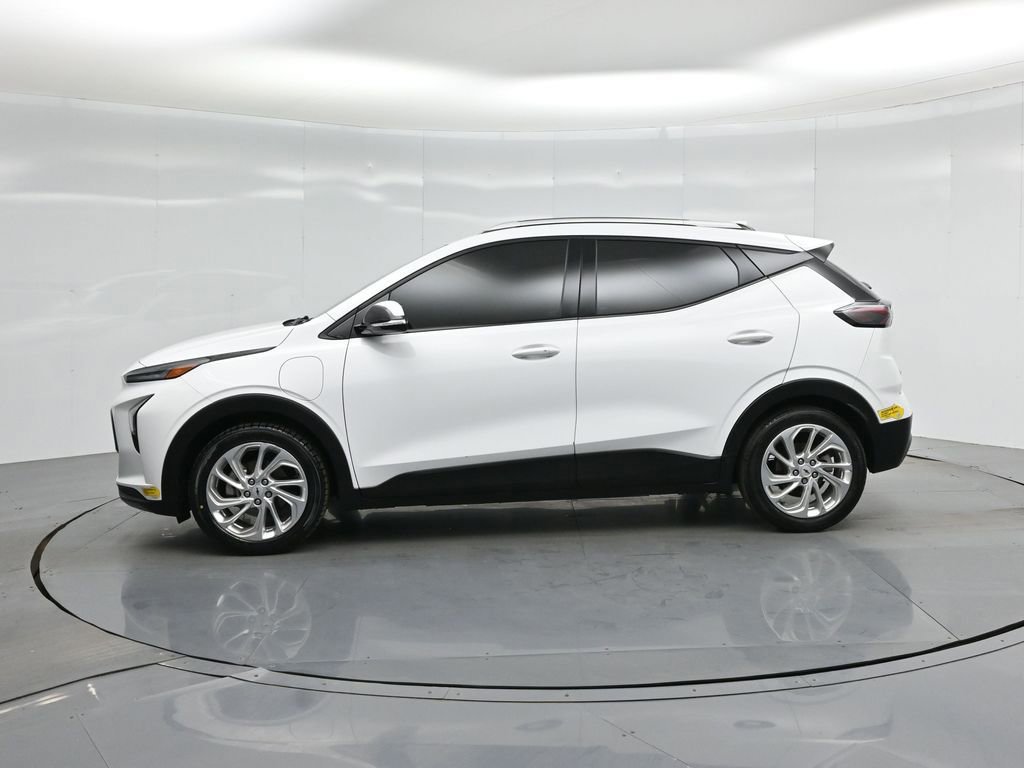 Used 2023 Chevrolet Bolt EUV LT w/ Driver Confidence Package image 21