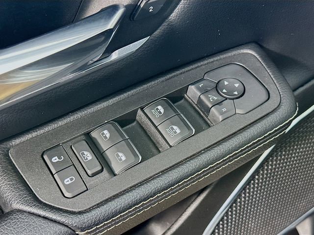 Used 2025 RAM 1500 Laramie image 24
