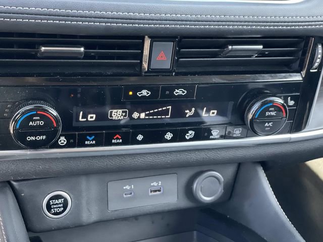 Used 2021 Nissan Rogue SL w/ Premium Package image 16