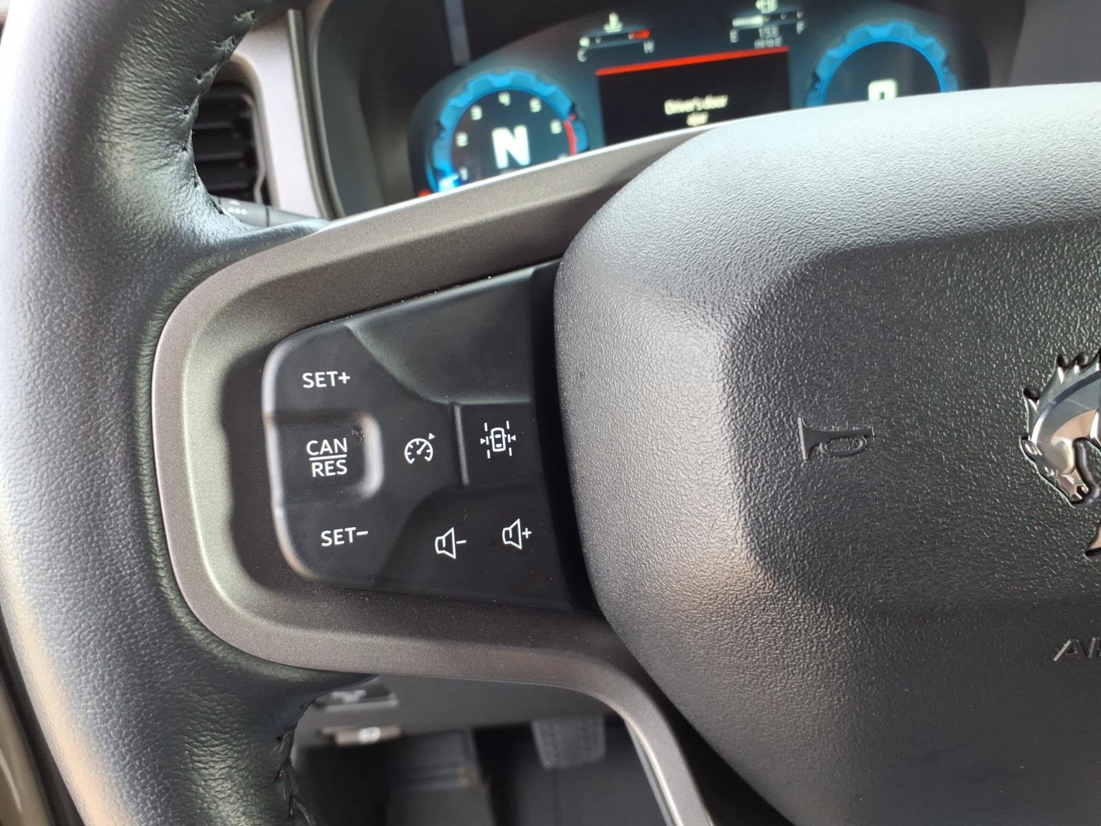 Certified 2025 Ford Bronco Badlands w/ Sasquatch Package image 15