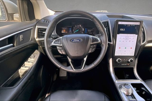 Certified 2022 Ford Edge SEL w/ Convenience Package AWD/4WD image 3
