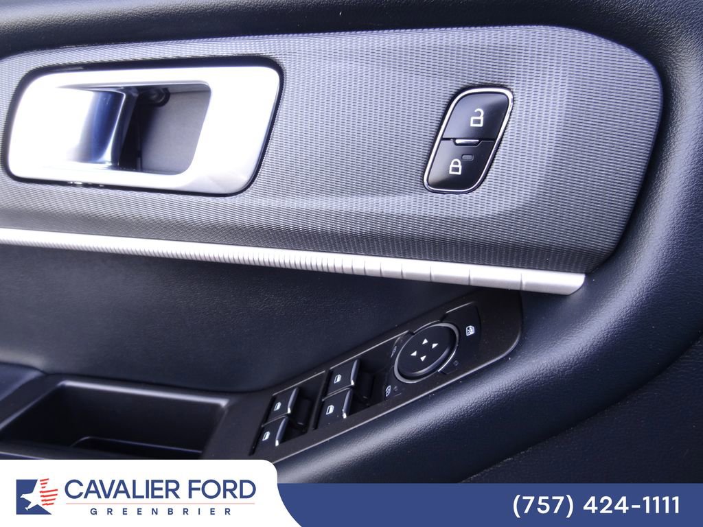 Certified 2025 Ford Explorer ST-Line AWD/4WD image 18