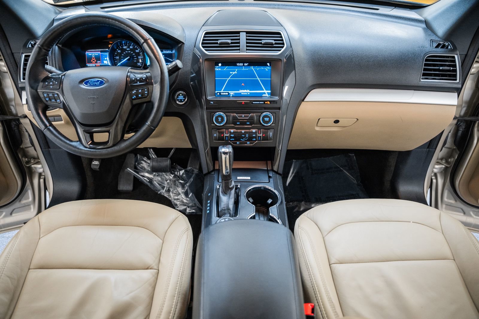 Certified 2017 Ford Explorer XLT w/ Equipment Group 202A image 18