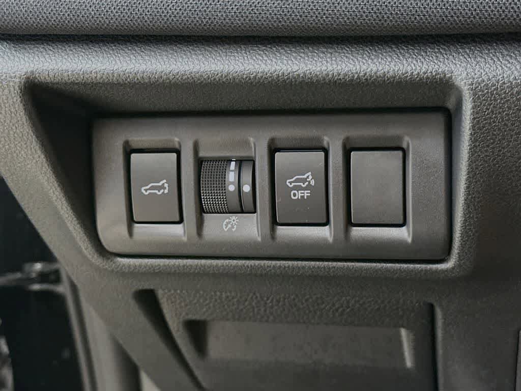 Used 2025 Subaru Outback Premium AWD/4WD image 26