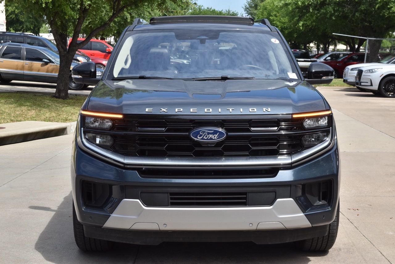 Certified 2025 Ford Expedition Platinum AWD/4WD image 13