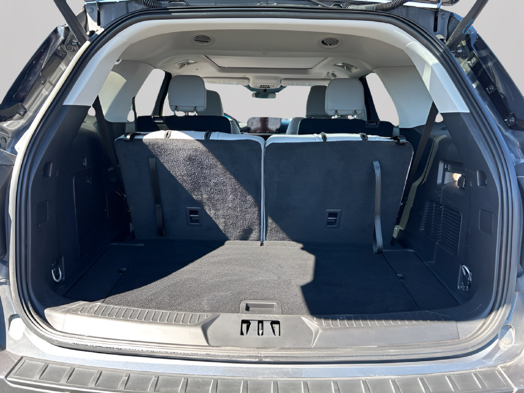 Certified 2025 Ford Explorer Active w/ Active Comfort Package AWD/4WD image 25