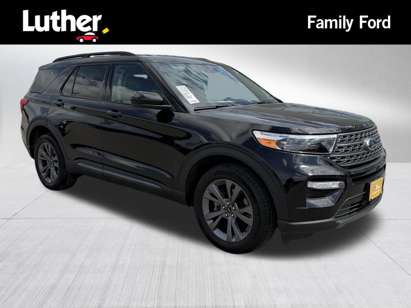 Certified 2023 Ford Explorer XLT w/ Equipment Group 202A AWD/4WD image 7