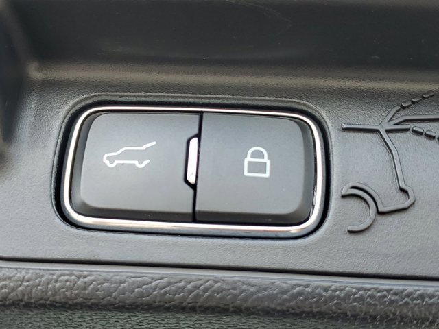 Certified 2023 Ford Explorer XLT w/ Equipment Group 202A image 13