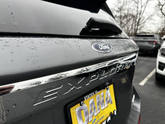 Certified 2022 Ford Explorer XLT w/ Equipment Group 202A image 47