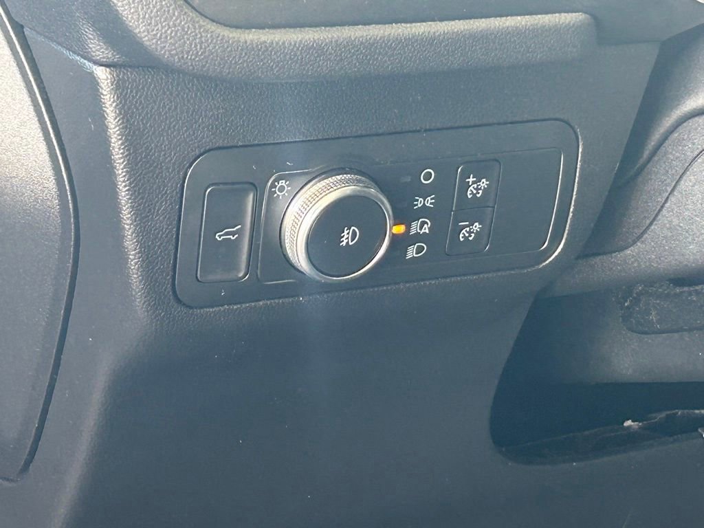 Certified 2020 Ford Escape SEL image 34